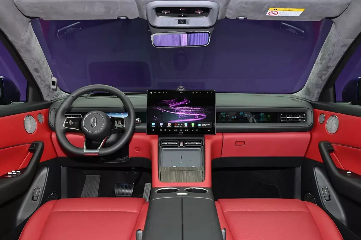 Aito M6 PHEV салон 1