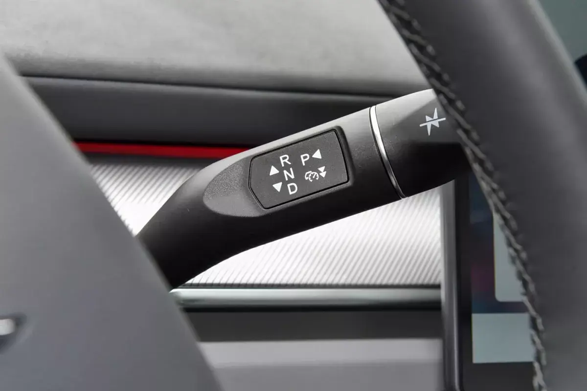 Arcfox S5 PHEV салон 3