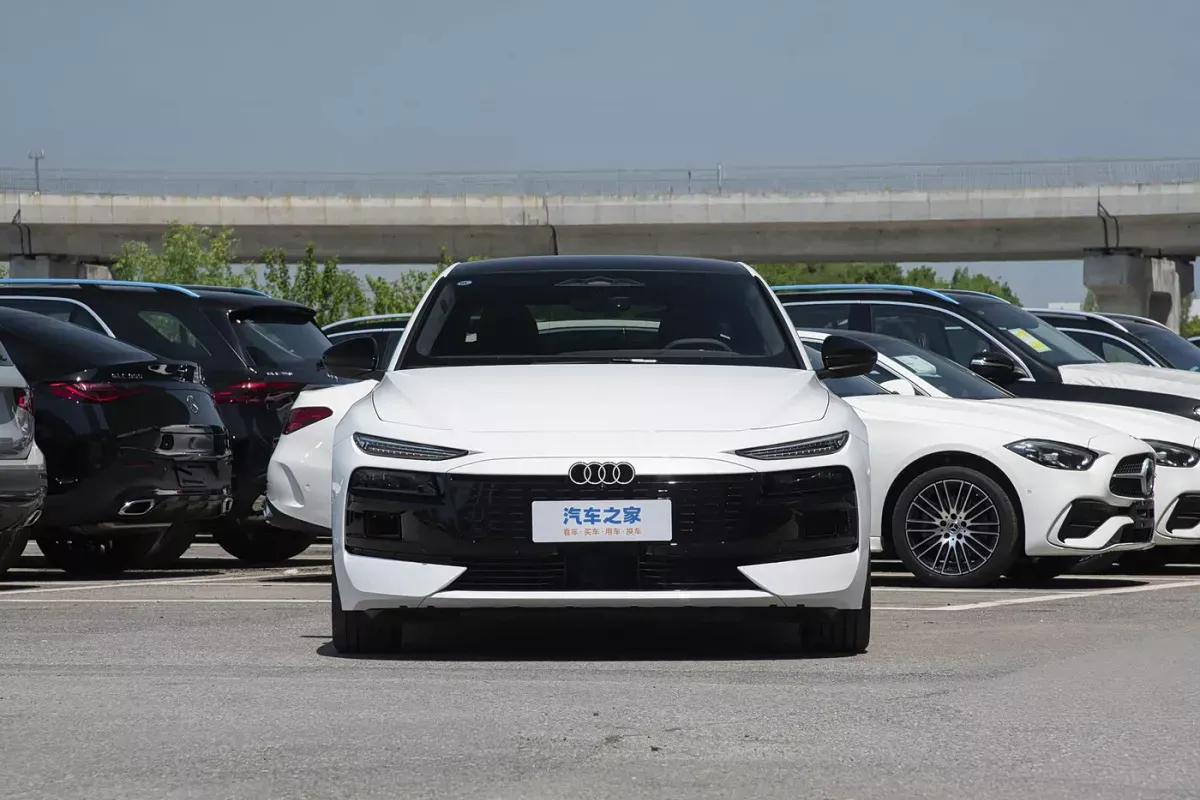 Audi A6L e-tron