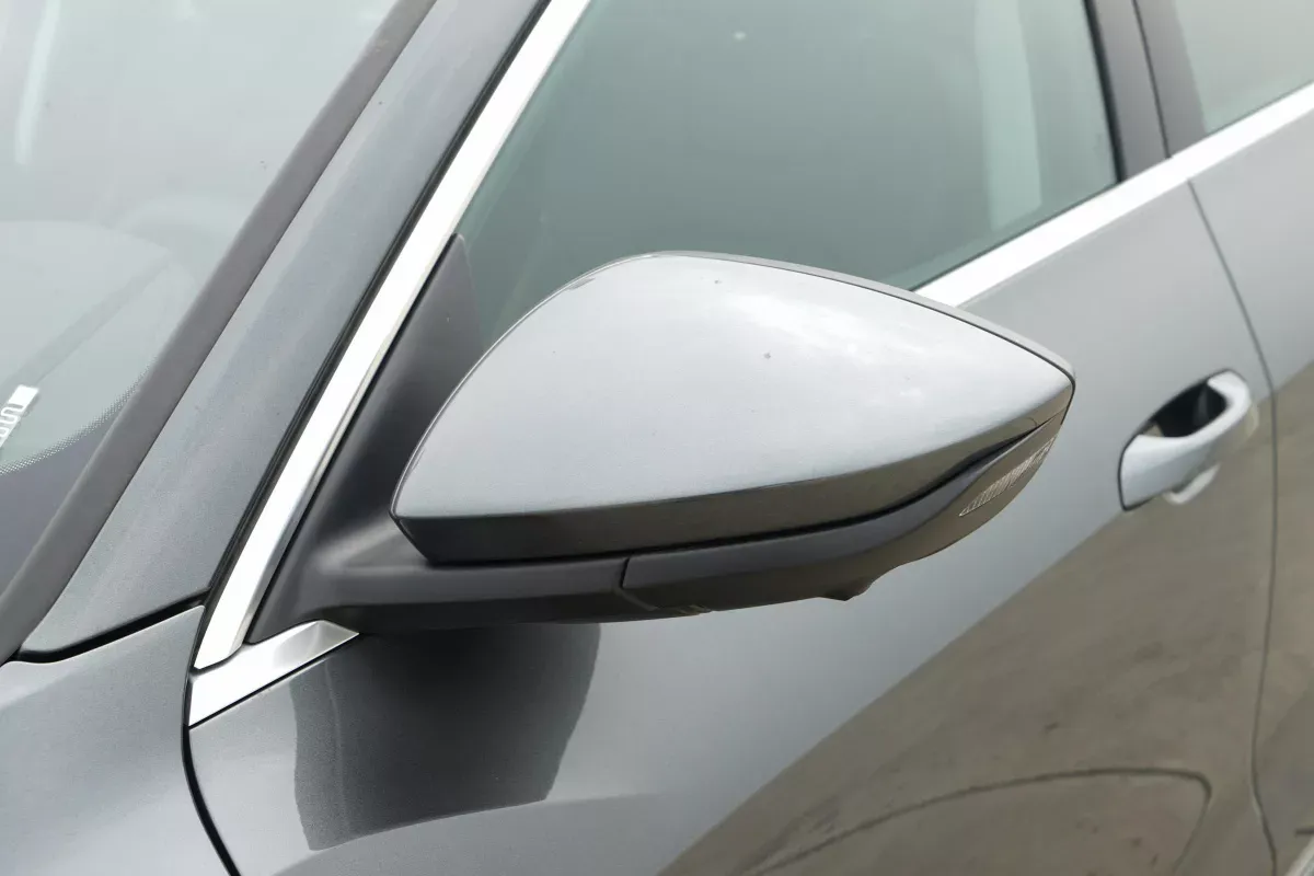 Audi E-Tron фото 8