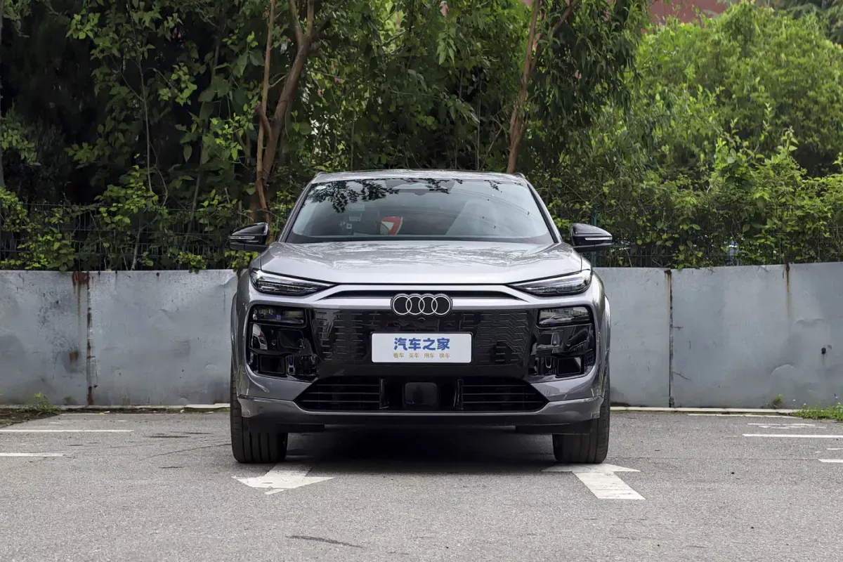 Audi Q6L e-tron