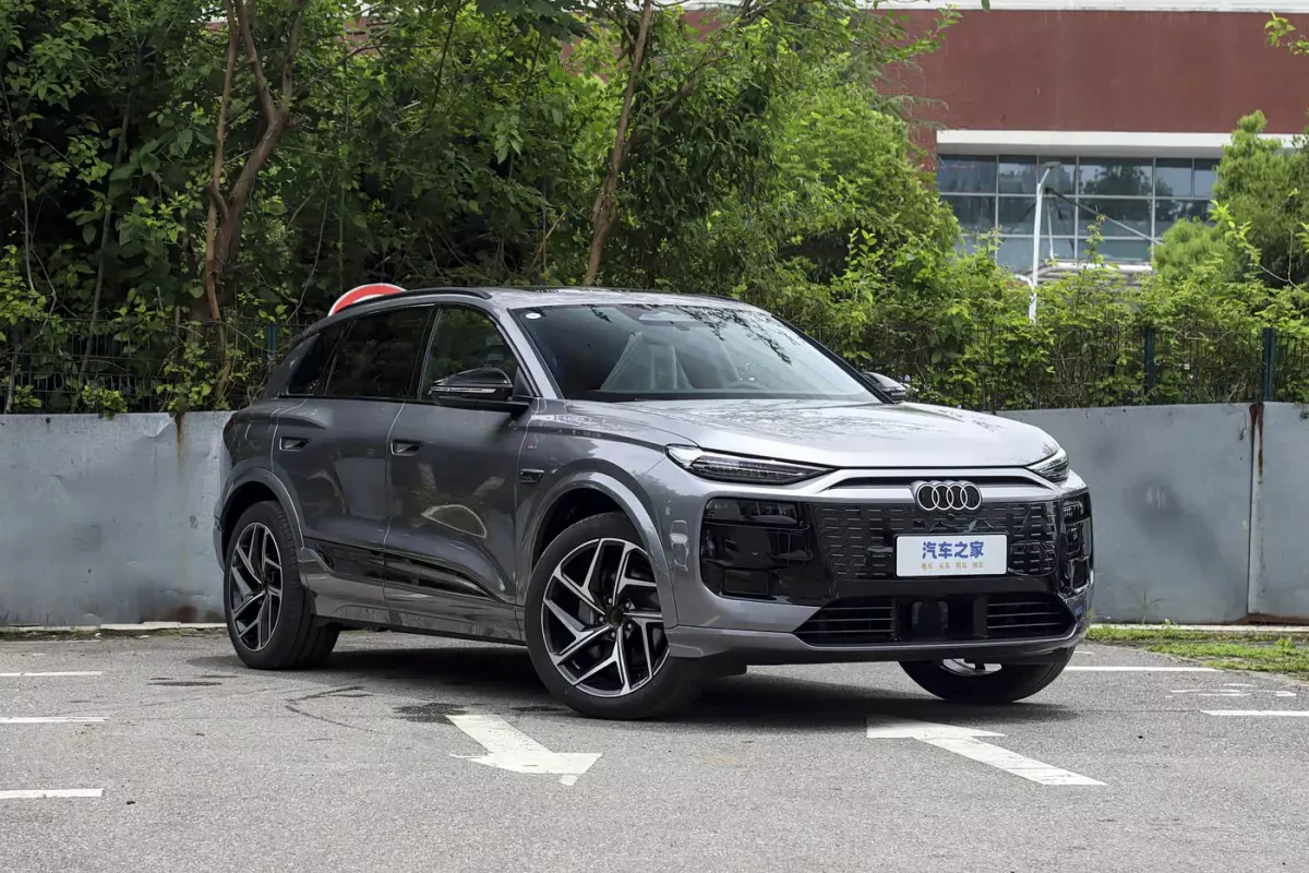 Audi Q6L e-tron фото 2