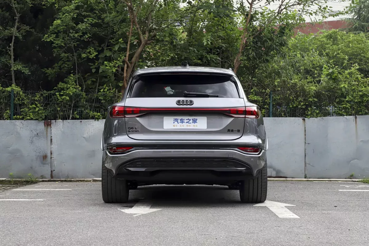 Audi Q6L e-tron фото 4