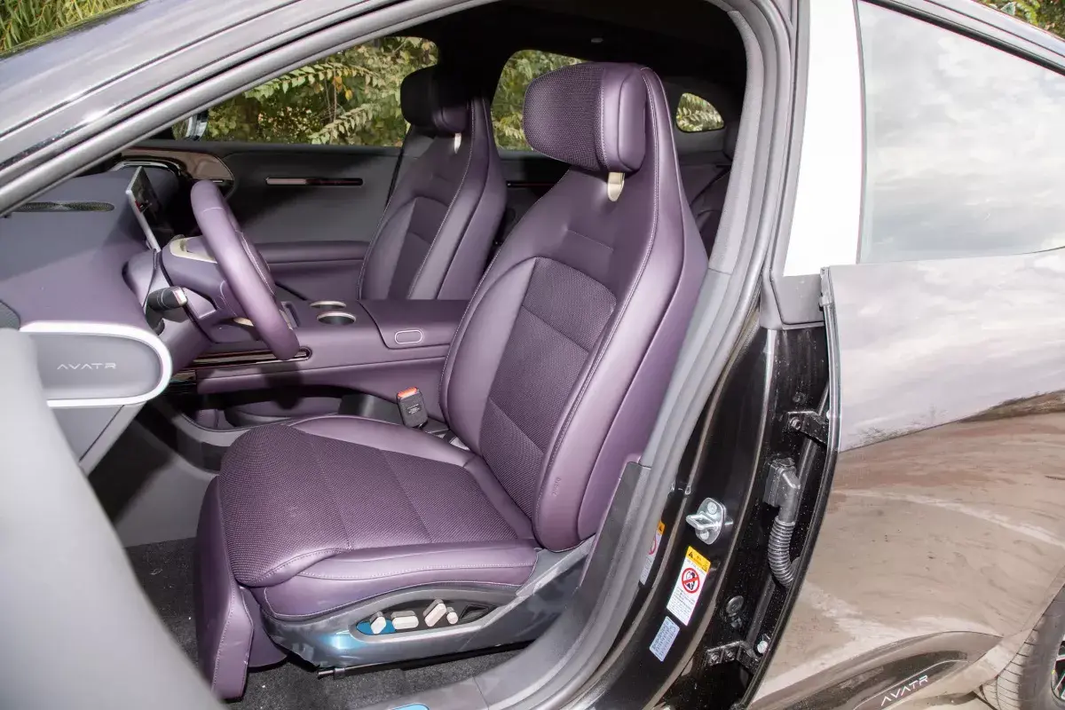 Avatr 07 PHEV салон 6