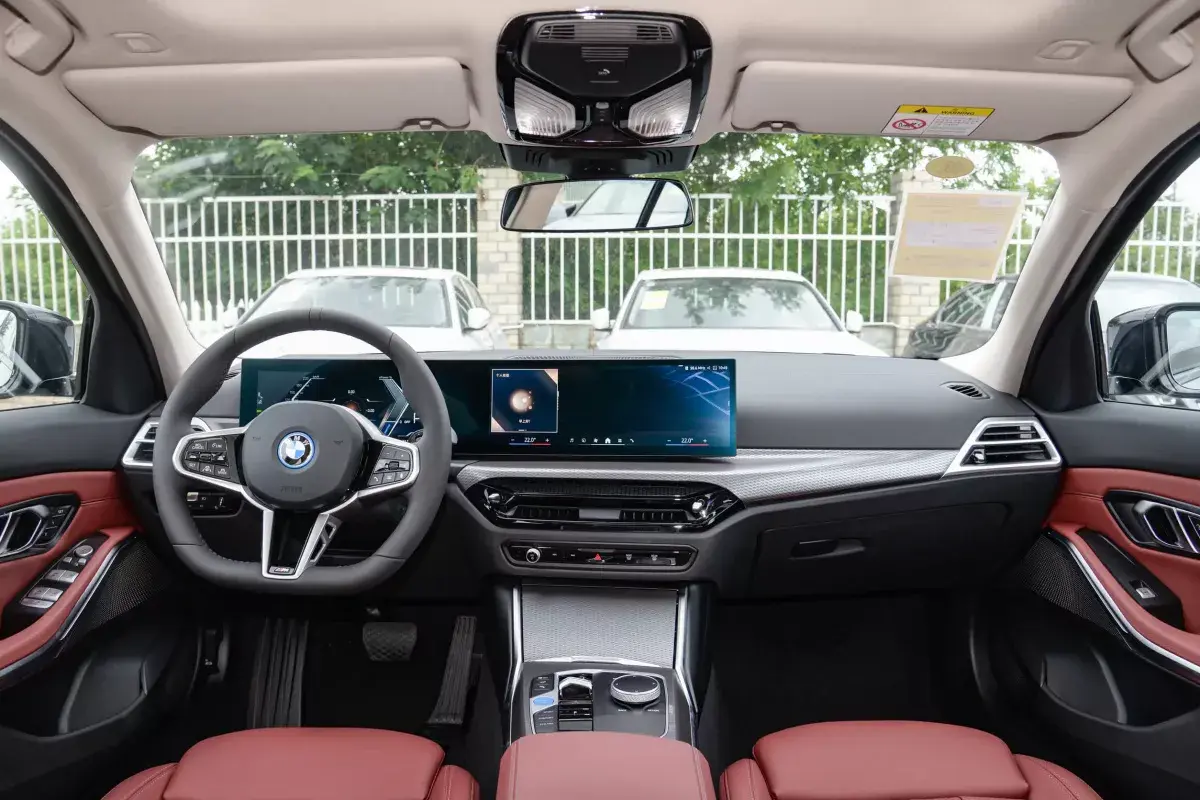 BMW i3 салон 1