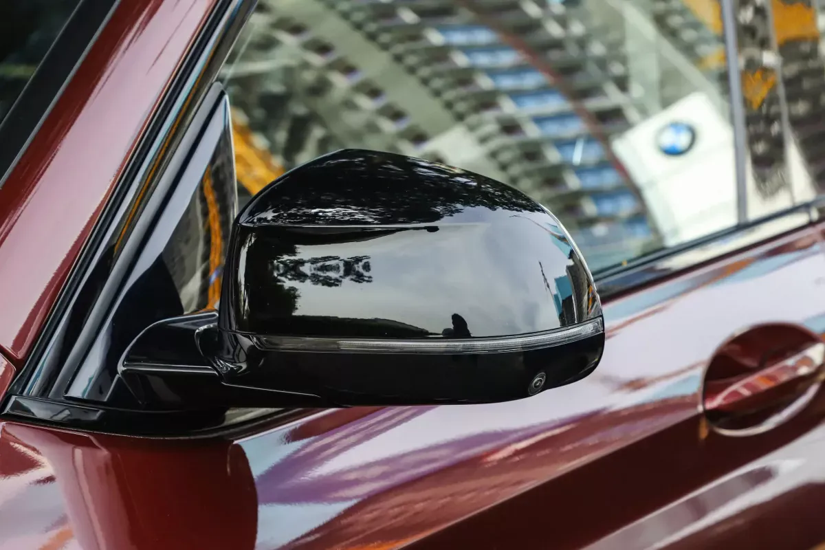 BMW iX3 фото 8
