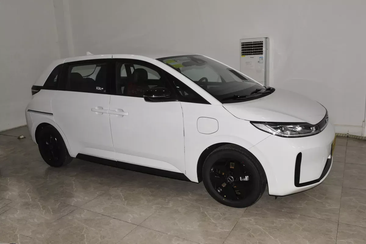 BYD D1 фото 5