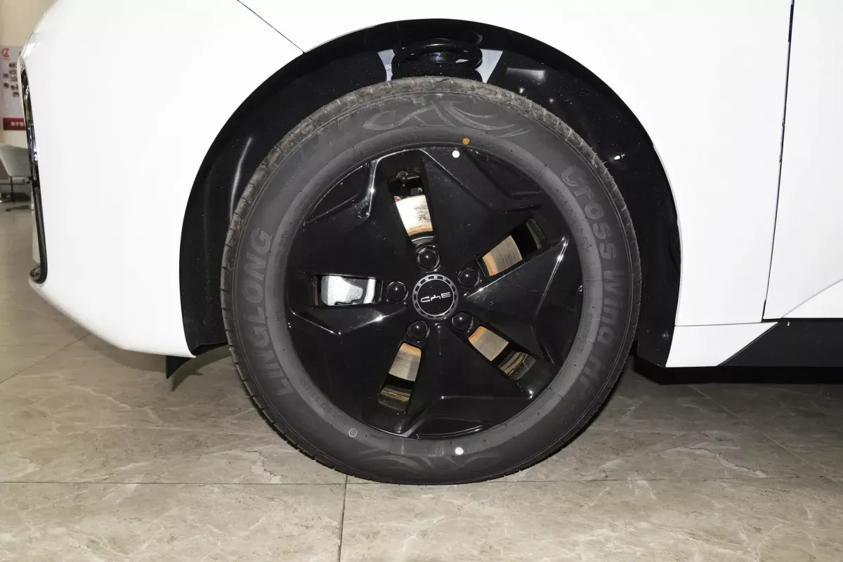 BYD D1 фото 6