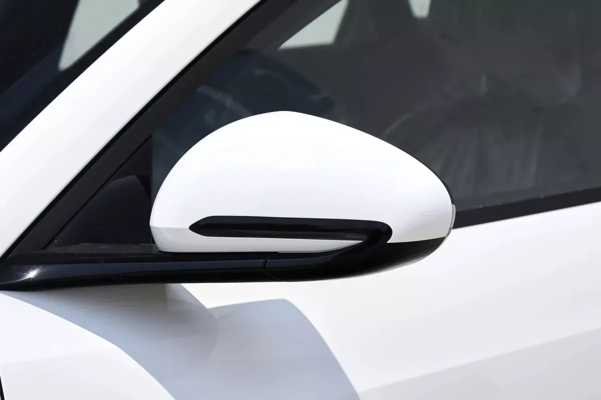 BYD E7 фото 8