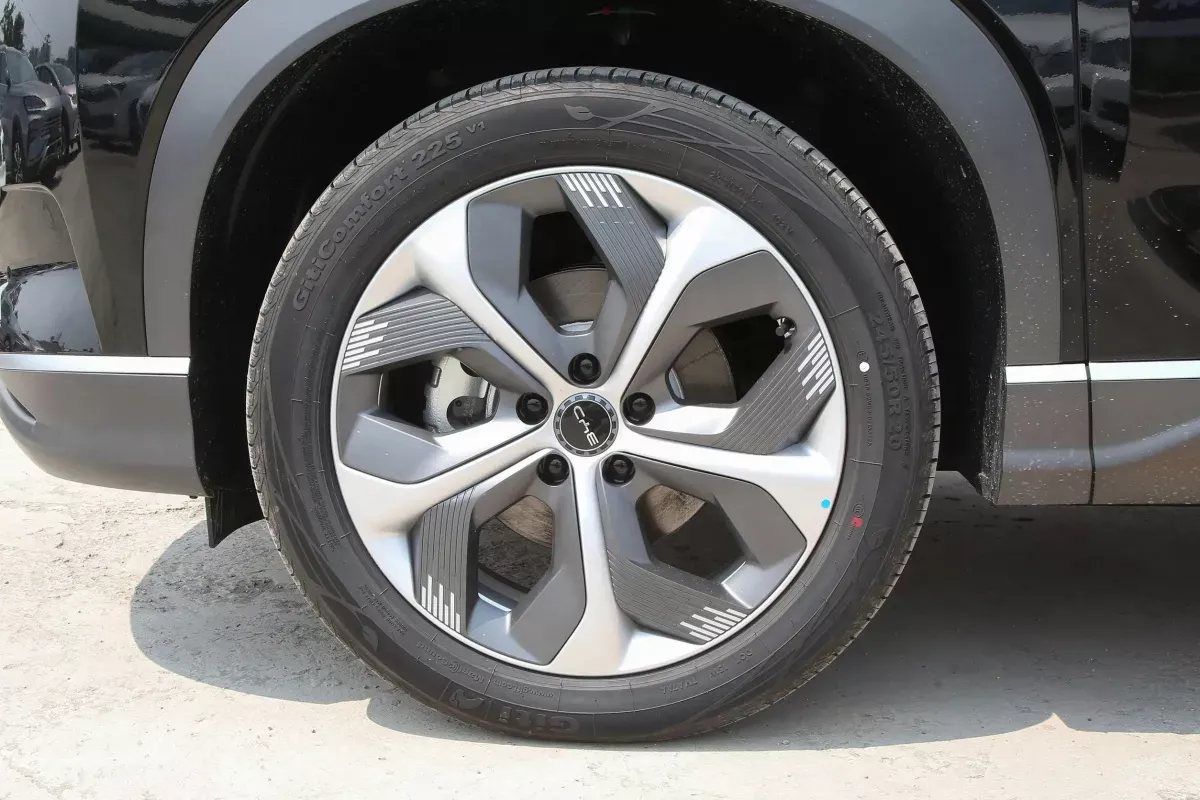 BYD Frigate 07 DM-i фото 6
