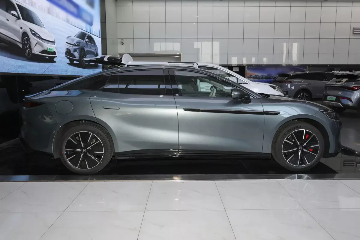 BYD Han L фото 4