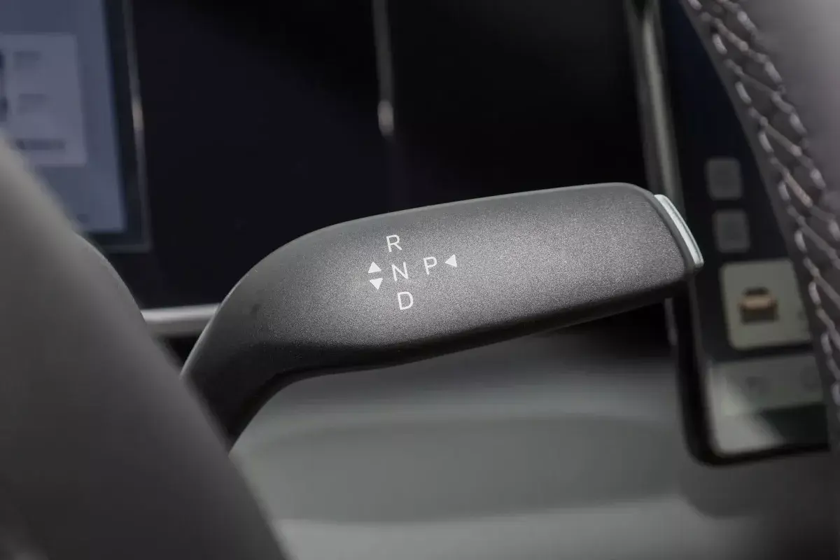 BYD Qin L DM-i салон 4