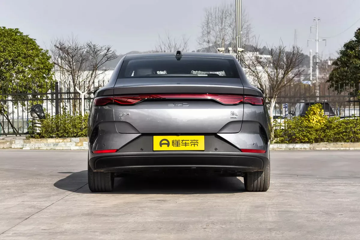 BYD Qin L фото 4