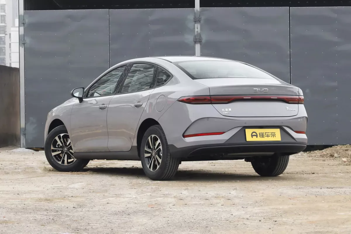 BYD Qin Plus DM-i фото 3