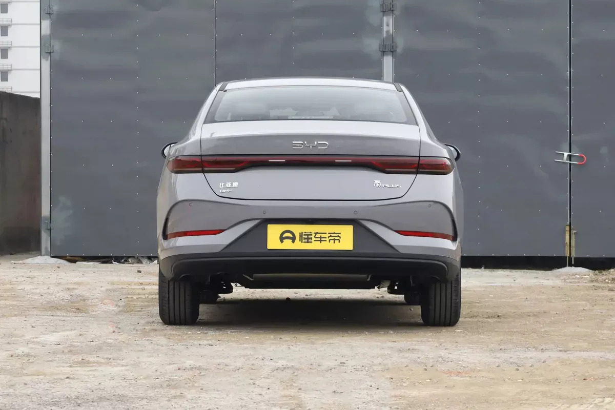 BYD Qin Plus DM-i фото 4