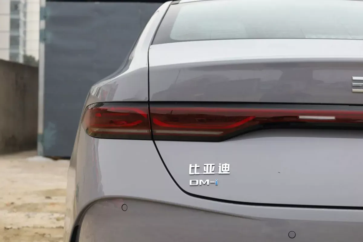 BYD Qin Plus DM-i фото 7