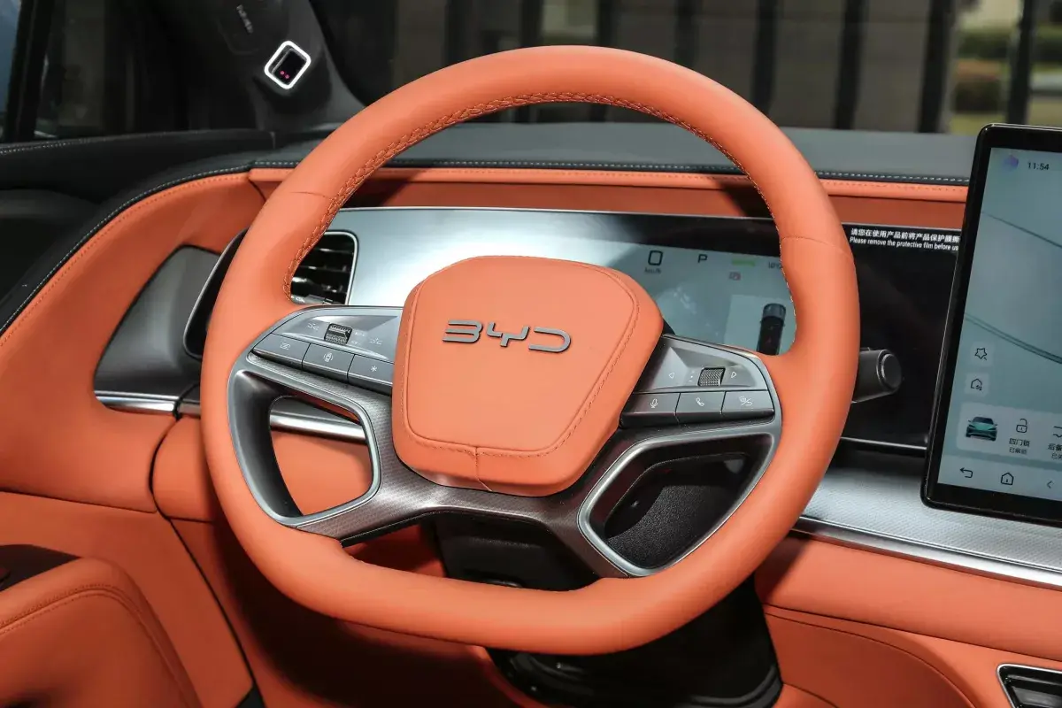 BYD Sea Lion 07 салон 3