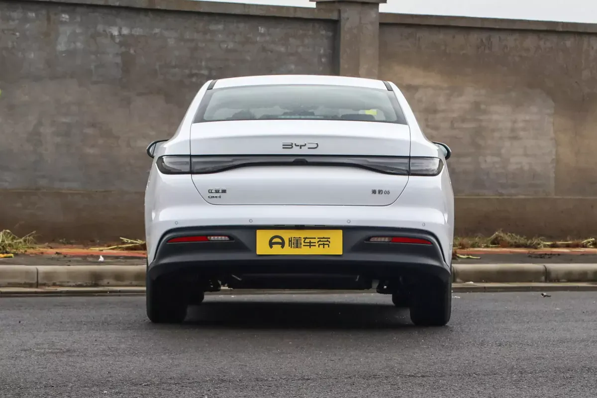 BYD Seal 05 DM-i фото 4