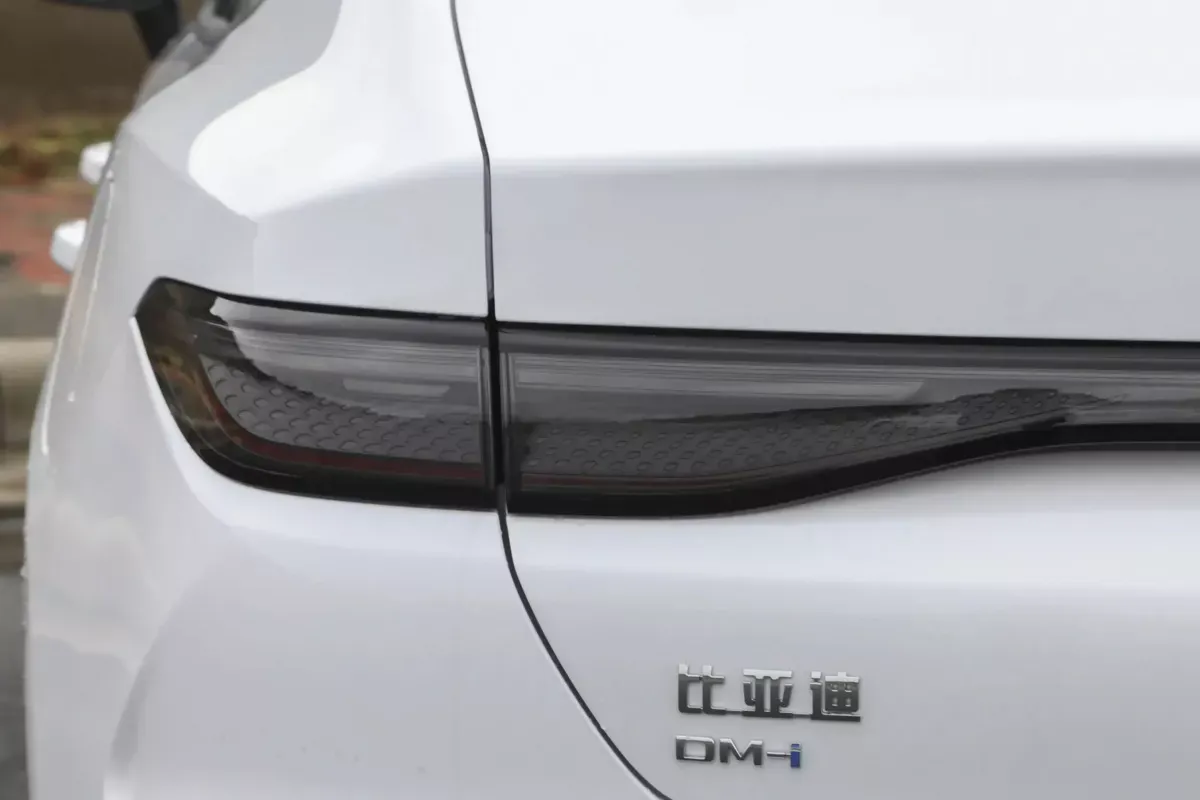 BYD Seal 05 DM-i фото 7