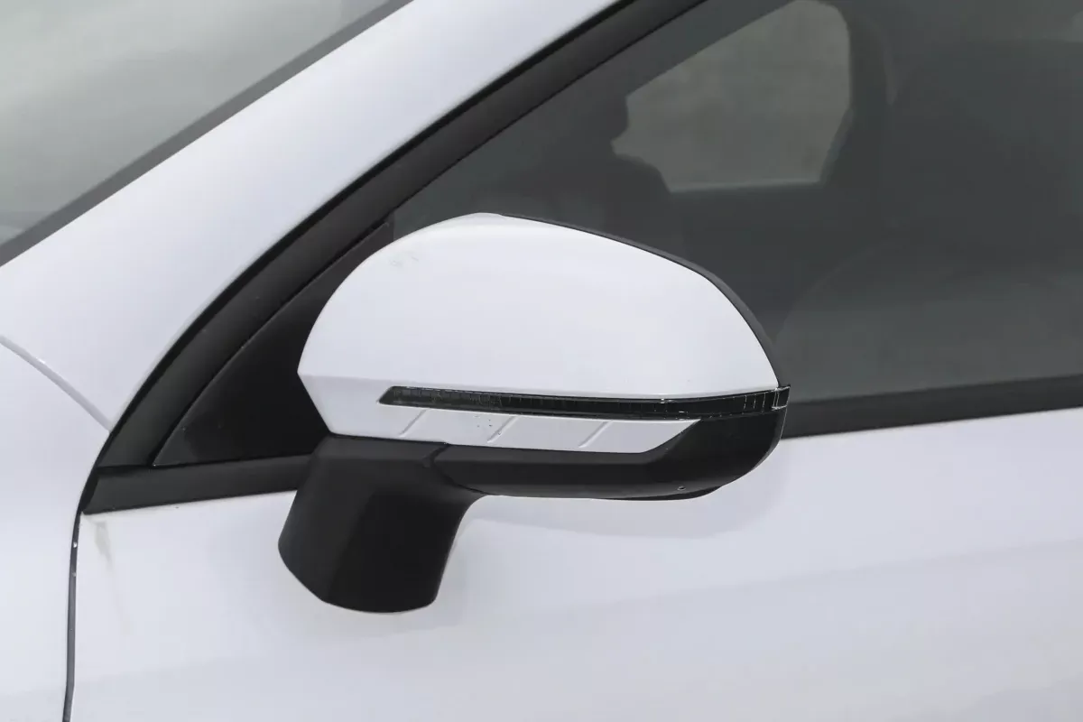 BYD Seal 05 DM-i фото 8