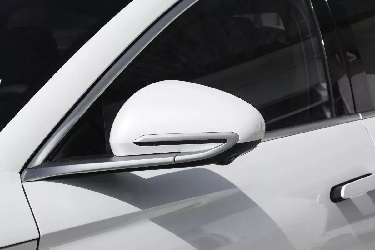 BYD Seal DM-i фото 8
