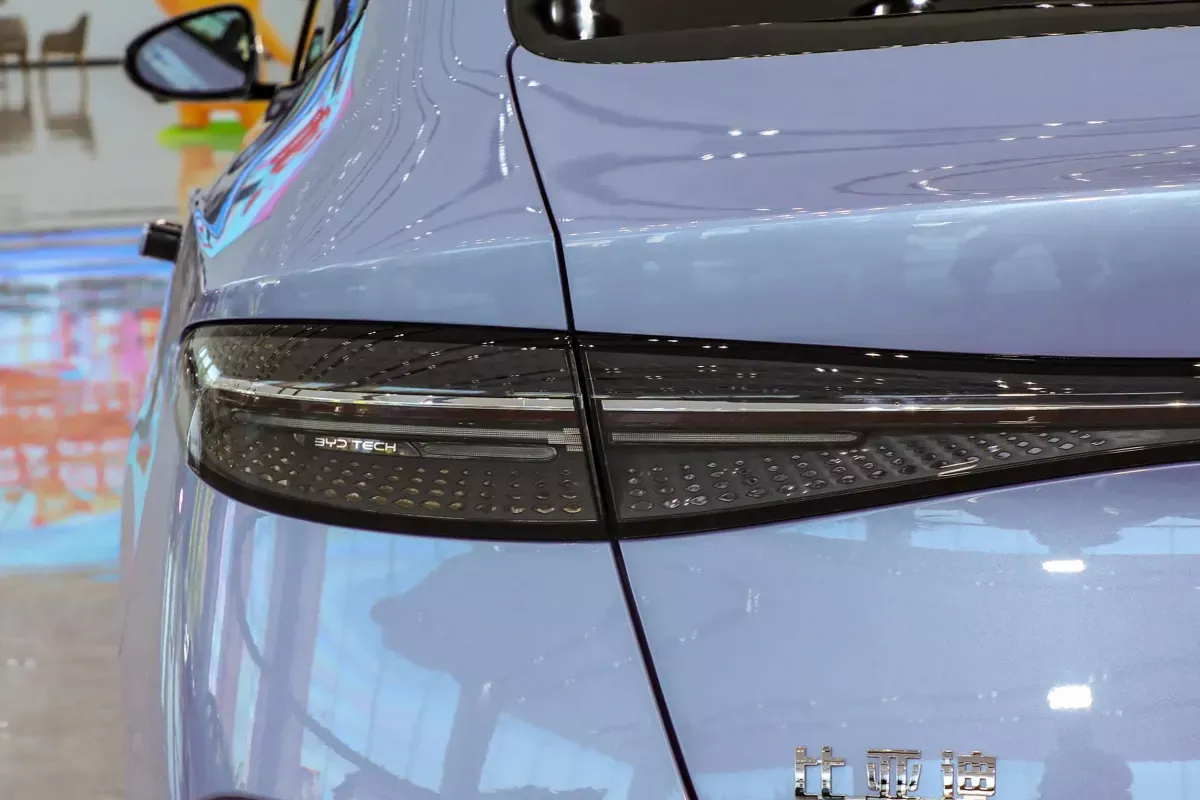 BYD Seal фото 7