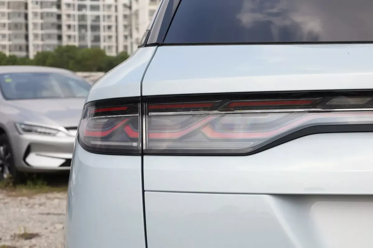 BYD Song L DM-i фото 7