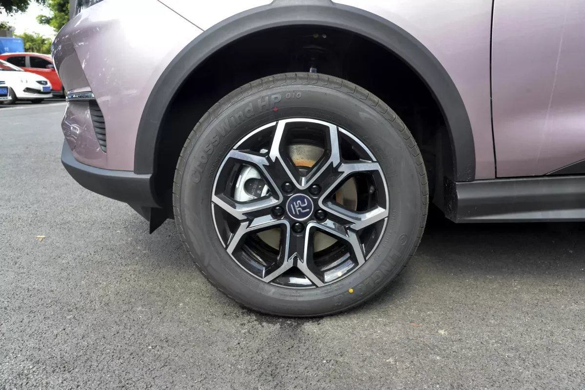 BYD Yuan Pro фото 6