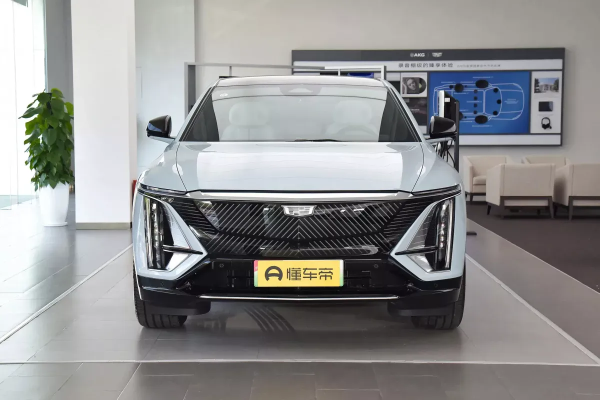 Cadillac LYRIQ