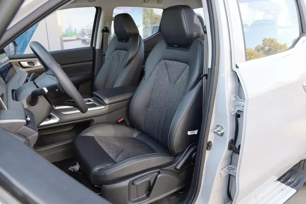 Changan Hunter салон 6
