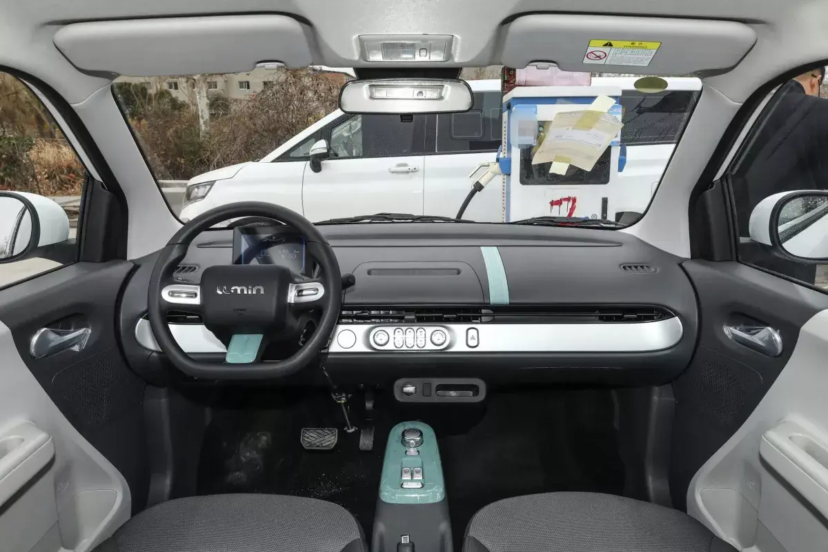 Changan Lumin салон 1