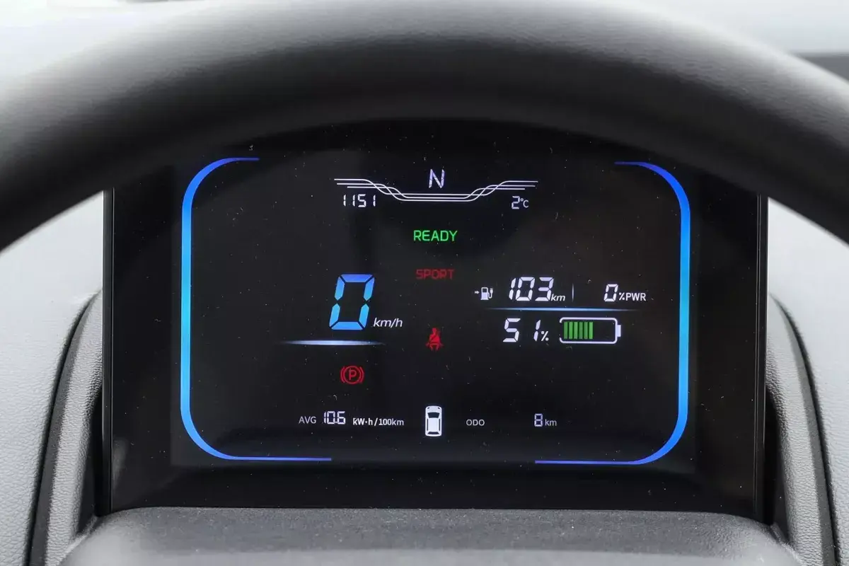 Changan Lumin салон 2