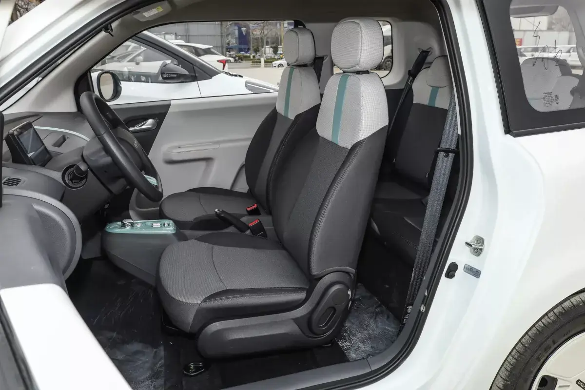 Changan Lumin салон 6