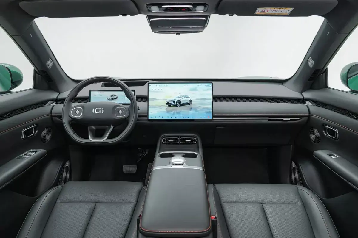 Changan Qiyuan Q06 PHEV салон 7