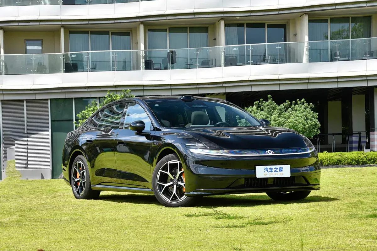 Changan Qiyuan A06 EV фото 2