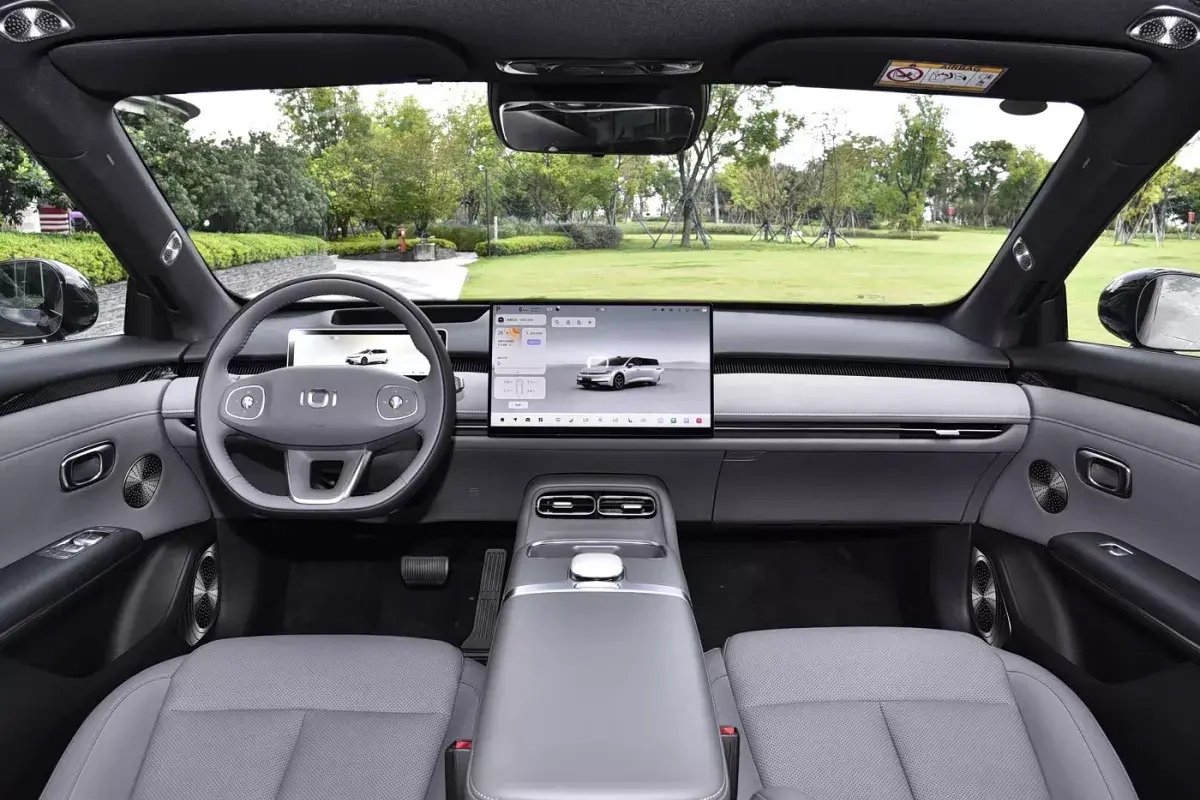 Changan Qiyuan A06 PHEV салон 7
