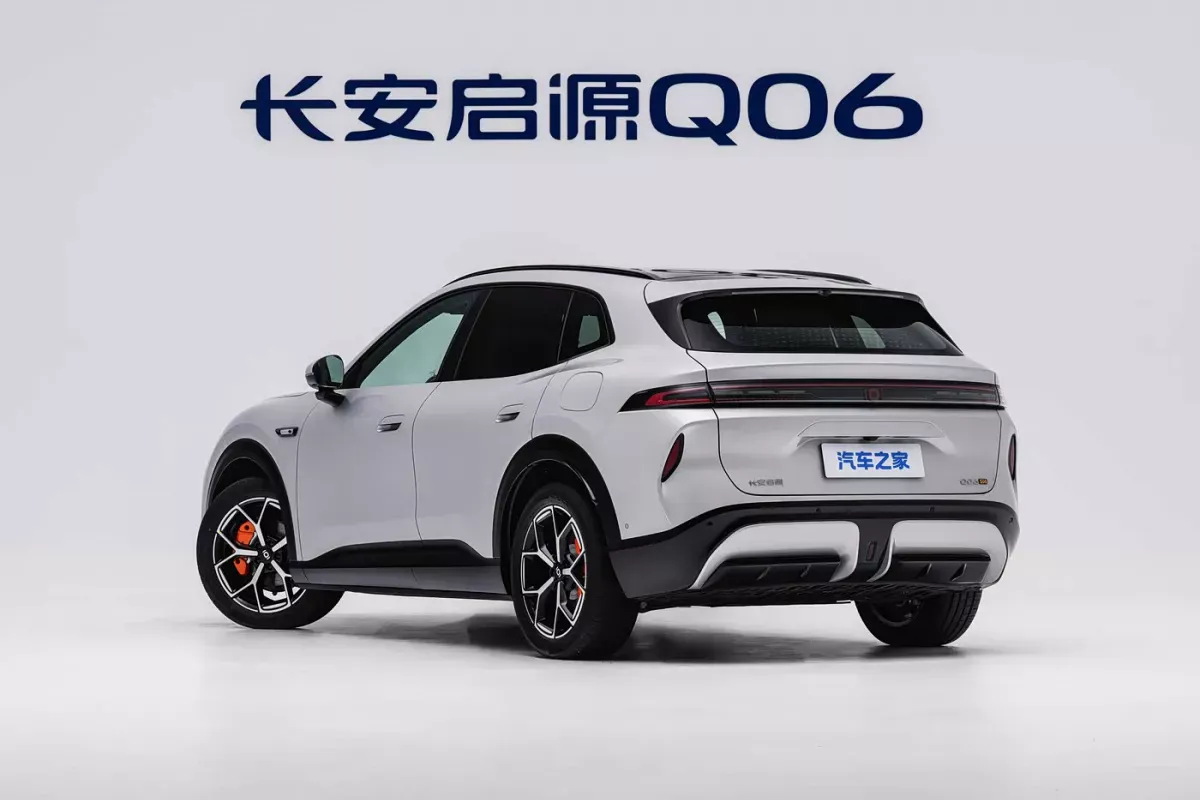 Changan Qiyuan Q06 EV фото 3