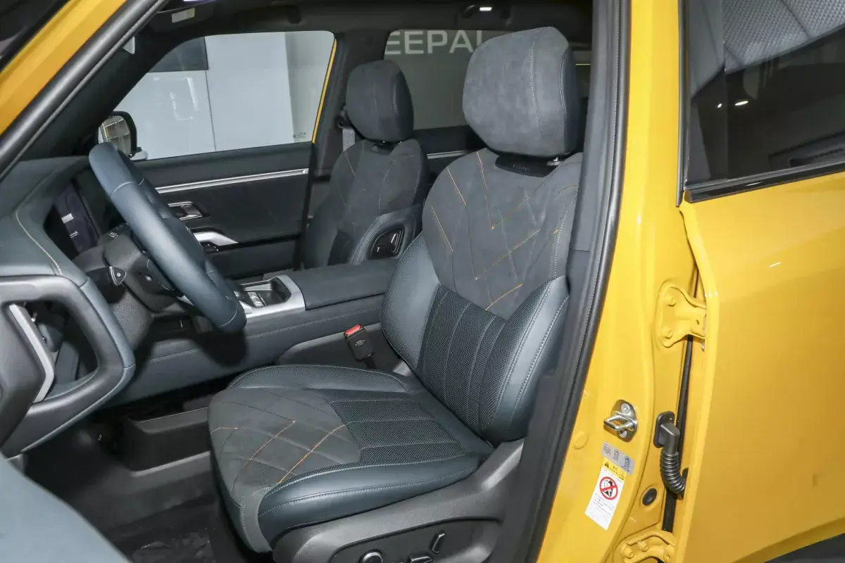 Deepal G318 салон 6