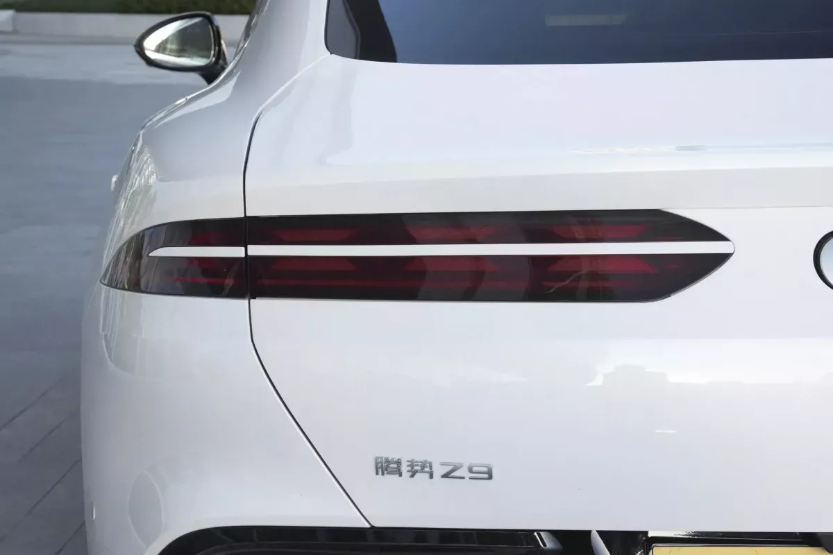 Denza Z9 DM-i фото 7