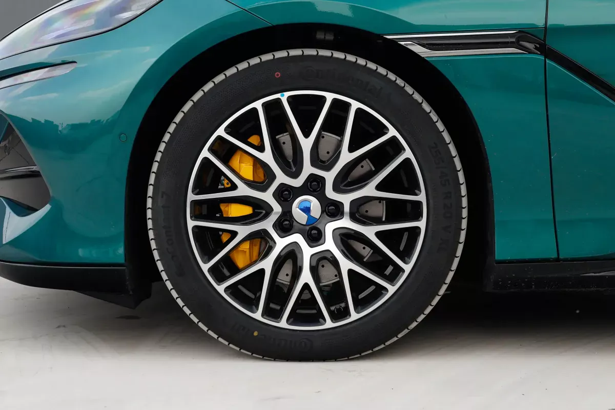 Denza Z9 GT DM-i фото 6