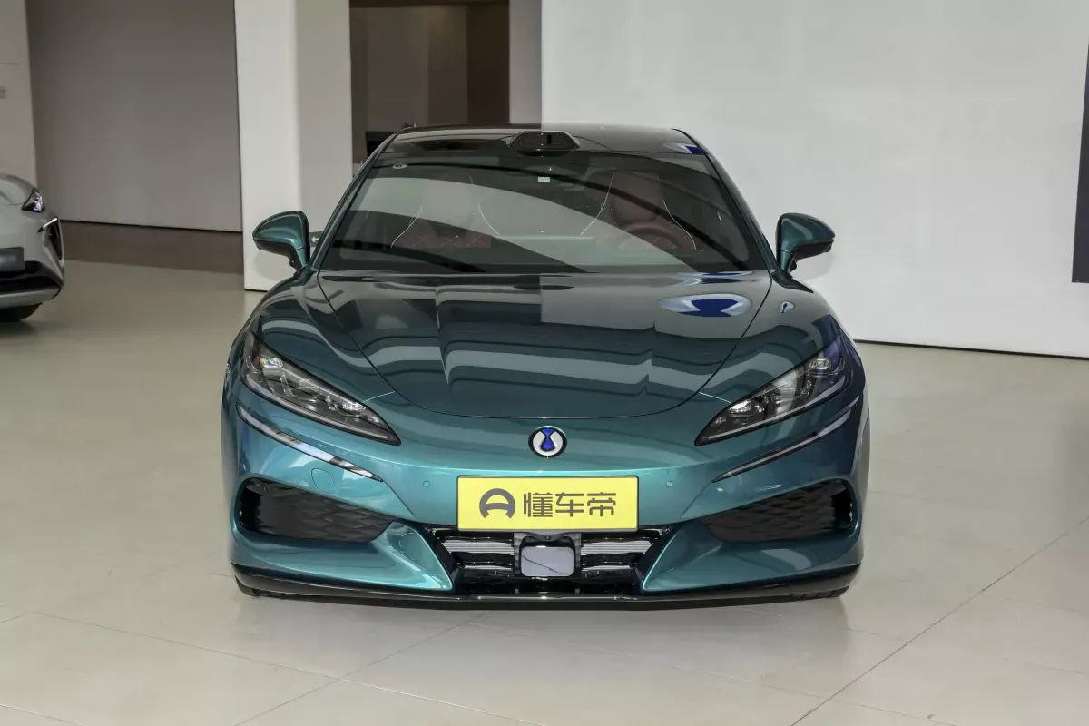 Denza Z9 GT