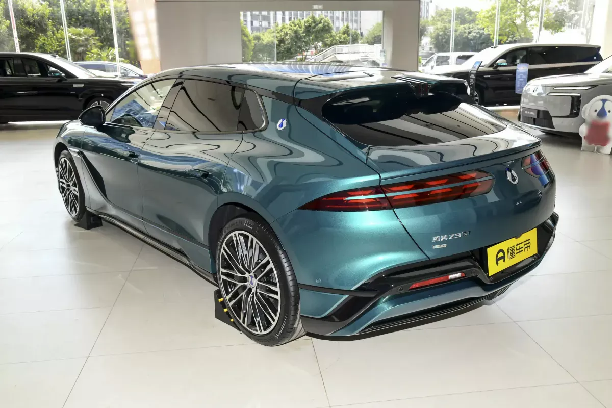 Denza Z9 GT фото 3