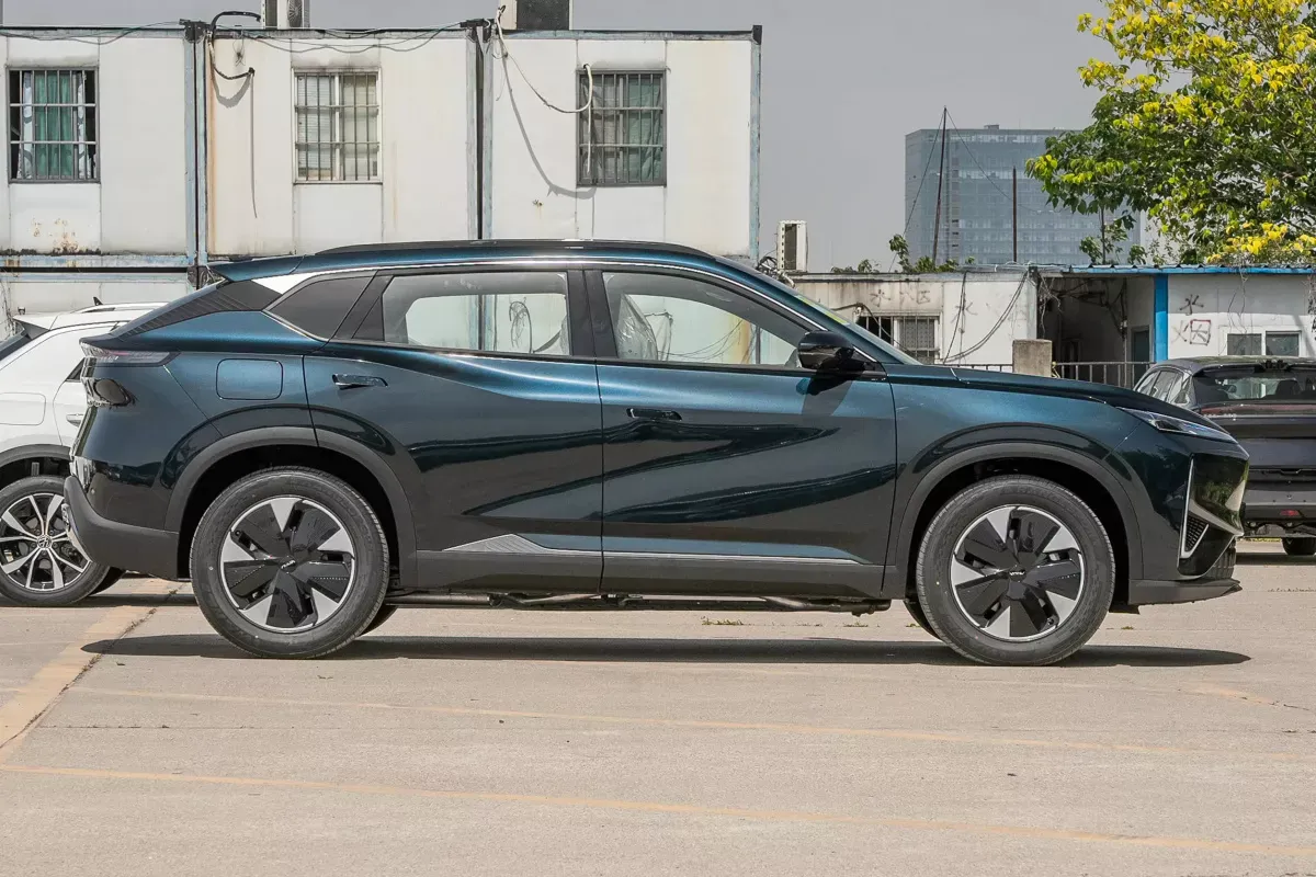 Dongfeng Aeolus L7 фото 5