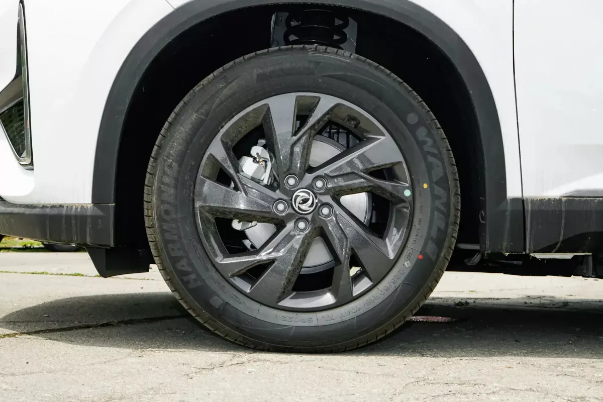 Dongfeng Aeolus L7 фото 6