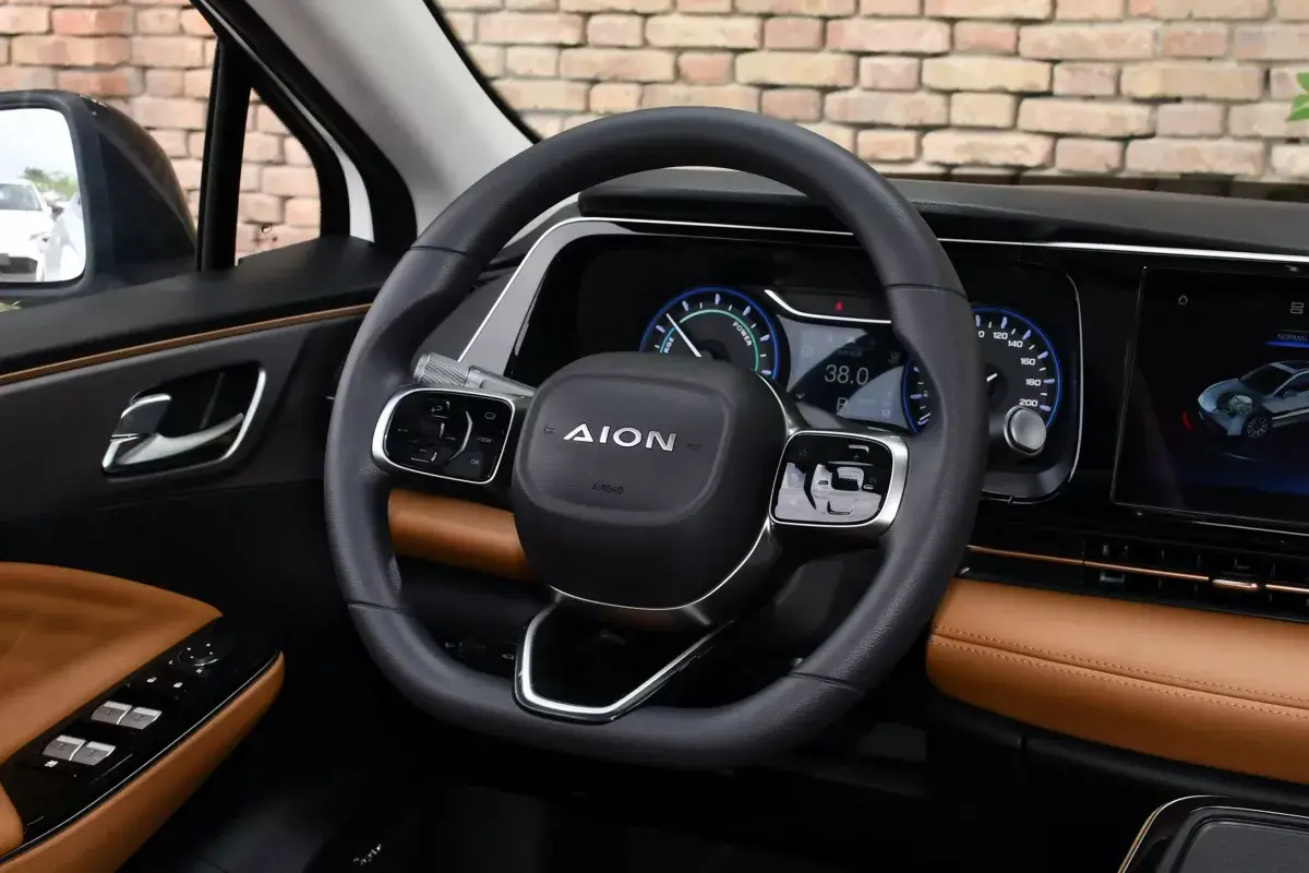 GAC Aion S салон 3