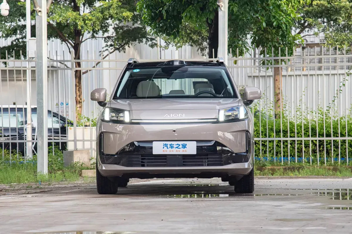 GAC Aion V