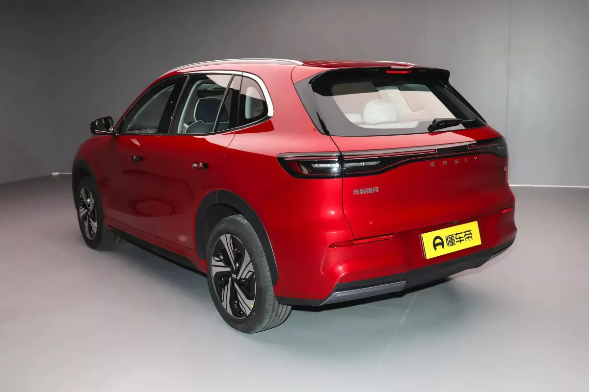 Geely Galaxy E5 фото 3