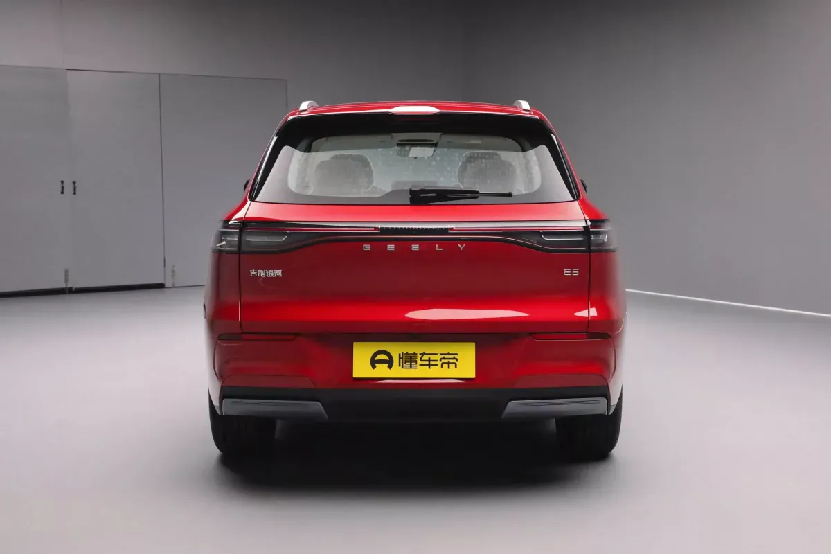 Geely Galaxy E5 фото 4