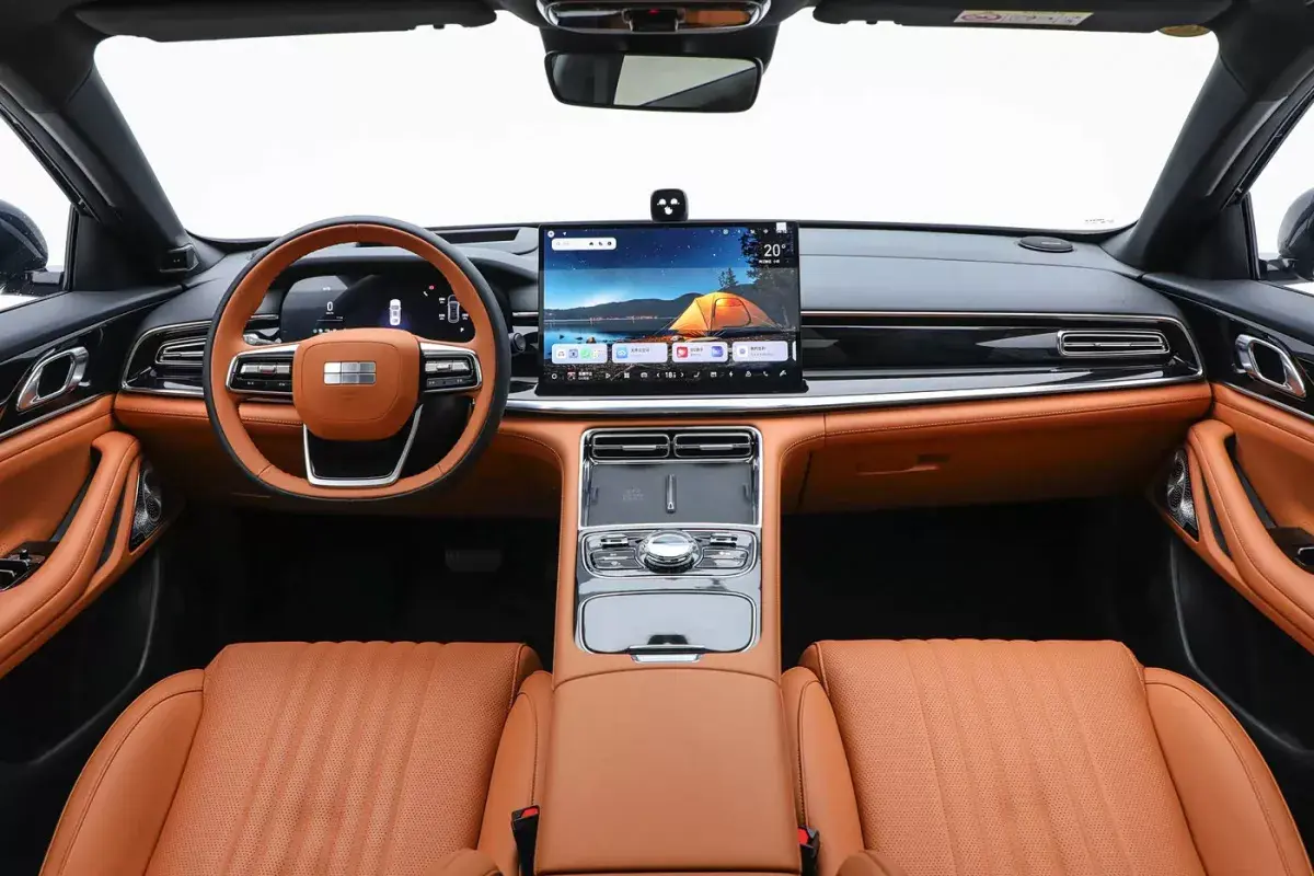 Geely Galaxy Star 7 PHEV салон 7