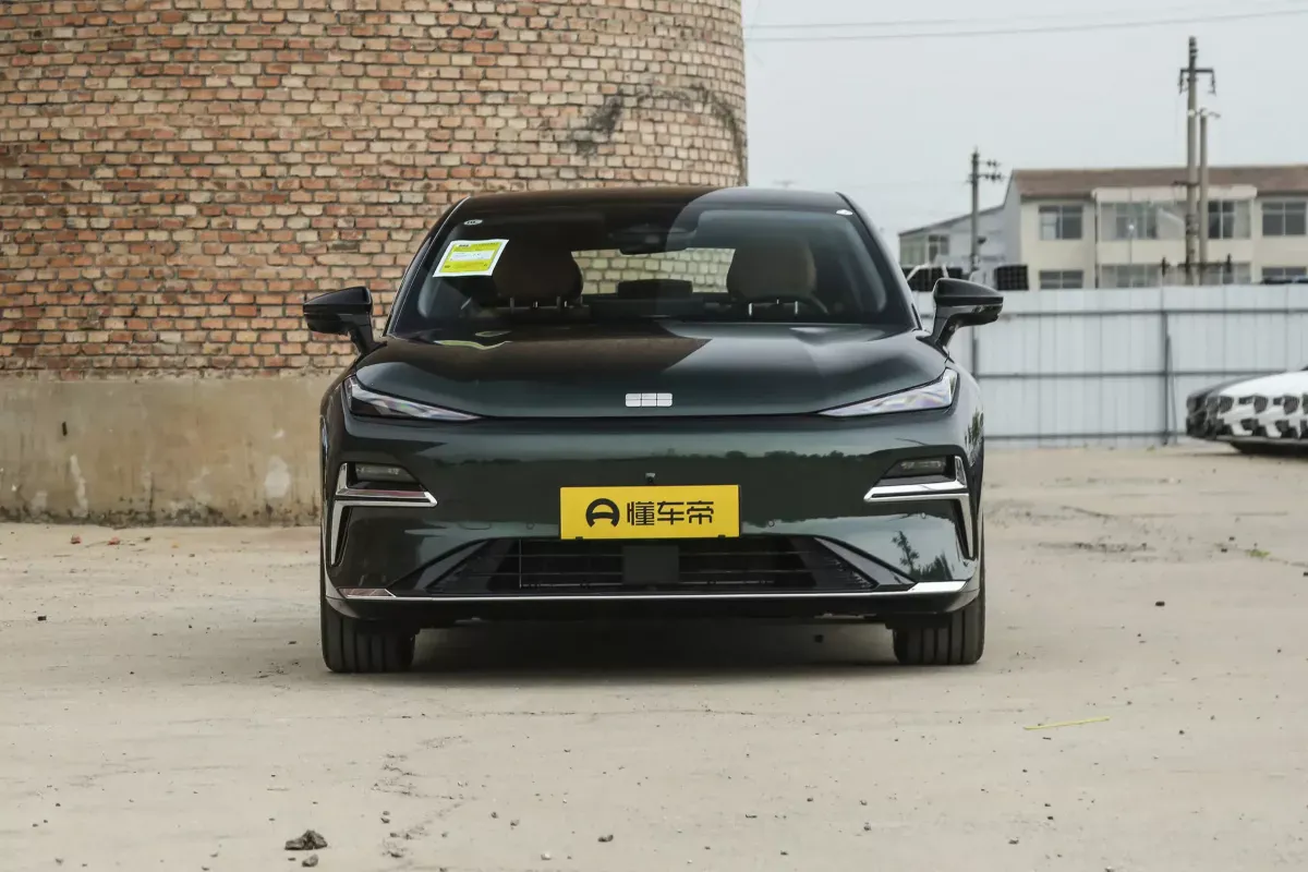 Geely Galaxy Star 8 PHEV